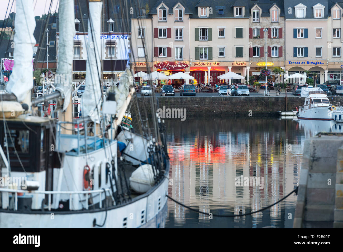 France, Cotes d'Armor, Paimpol, harbour and Place du Goelo Stock Photo