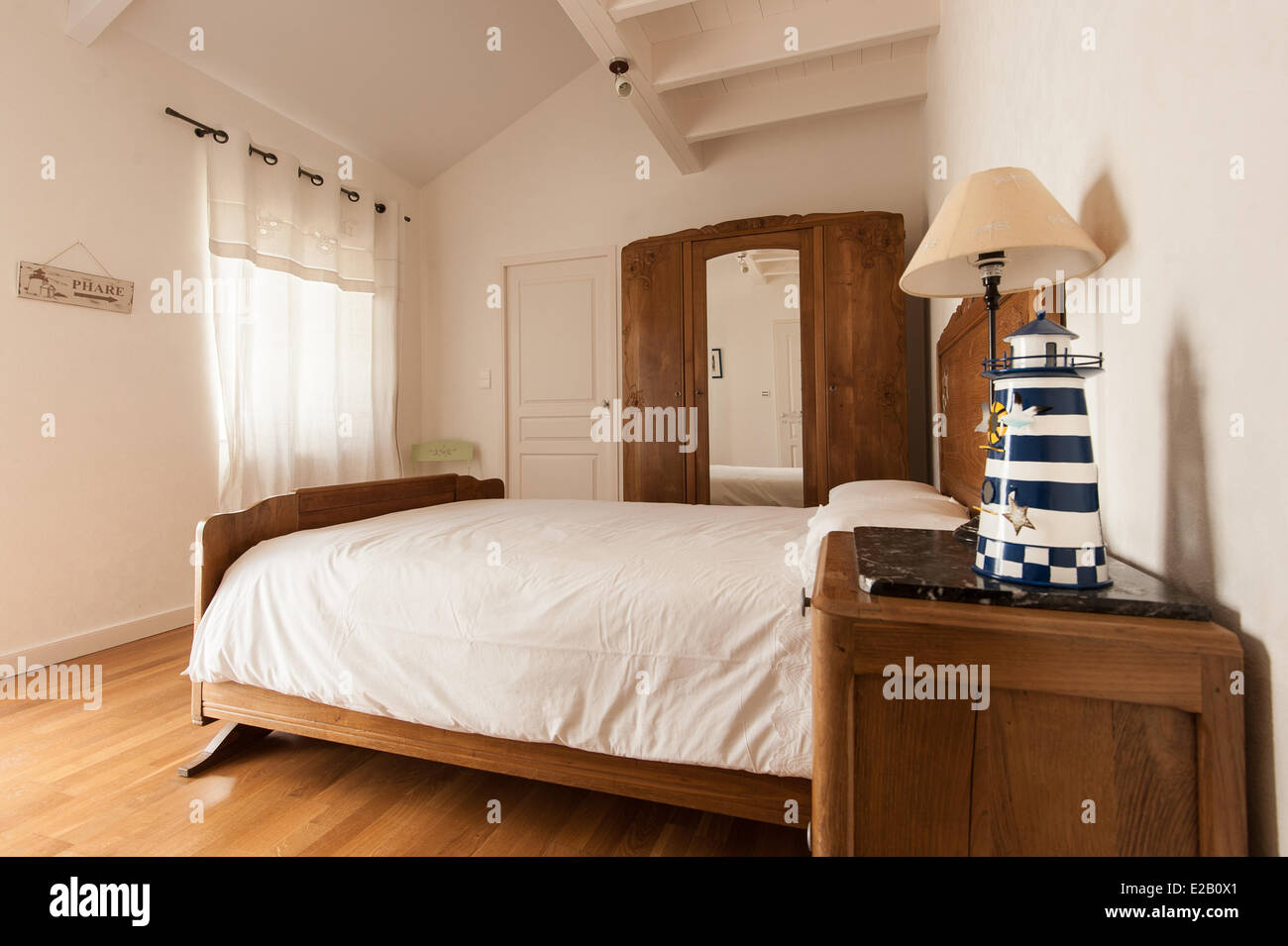Lighthouse cabinet hi-res stock photography and images - Alamy