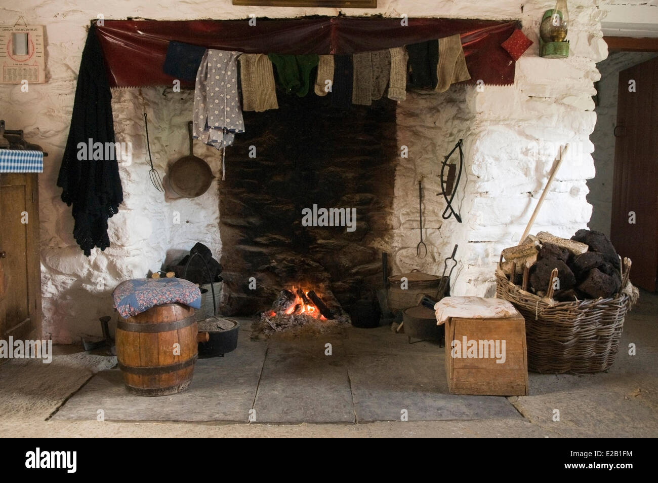 Peat fire hires stock photography and images Alamy