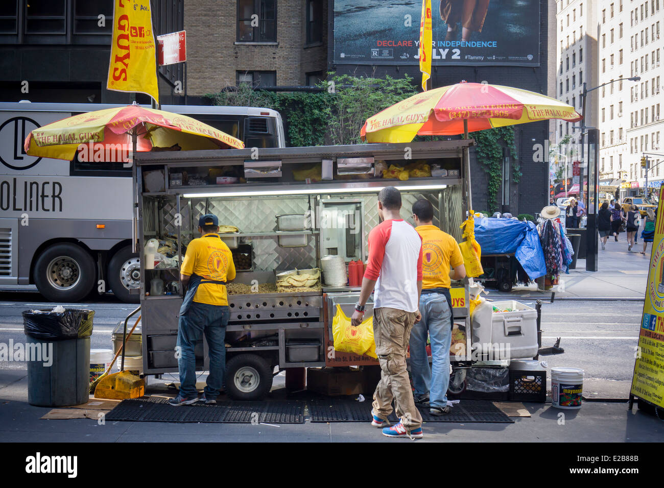 The popular Halal Guys food cart in Midtown Manhattan in New York Stock