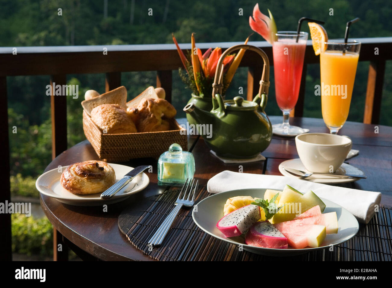 Indonesia, Bali, Ubud, Buahan Payangan, Ubud Hanging Gardens hotel group Orient Express, breakfast Stock Photo