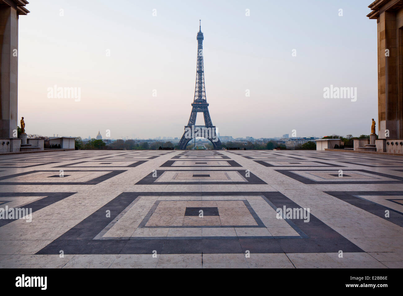 France, Paris, Place du Trocadero, Parvis des Droits de l'Homme and Eiffel Tower Stock Photo