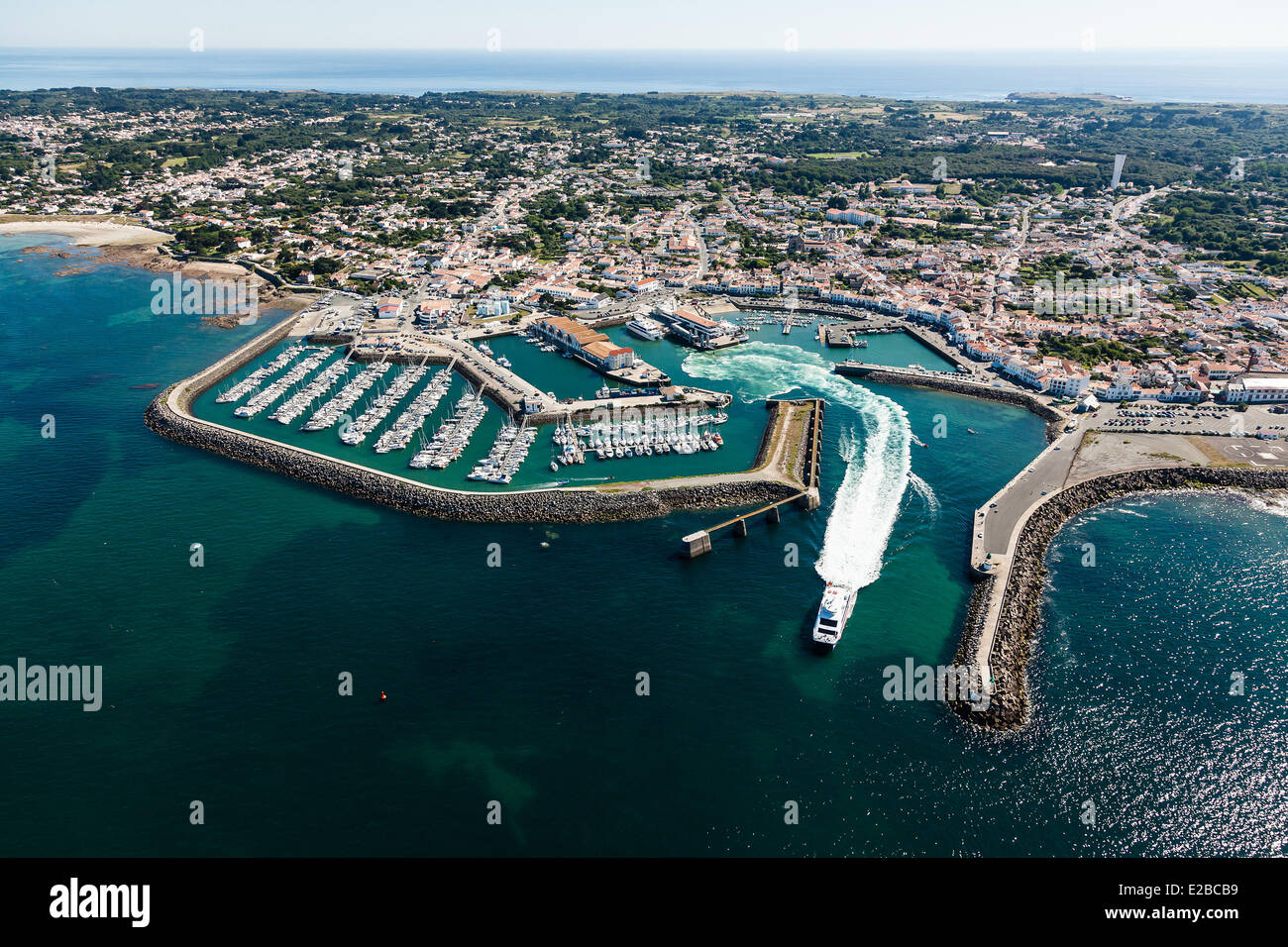 France, Vendee, Ile d'Yeu, ferry leaving Port Joinville (aerial view) Stock Photo