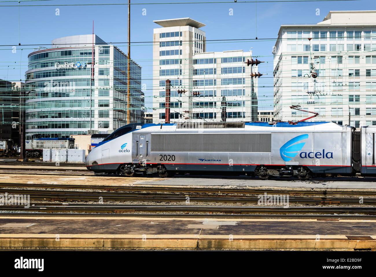 Amtrak acela express train hi-res stock photography and images - Alamy