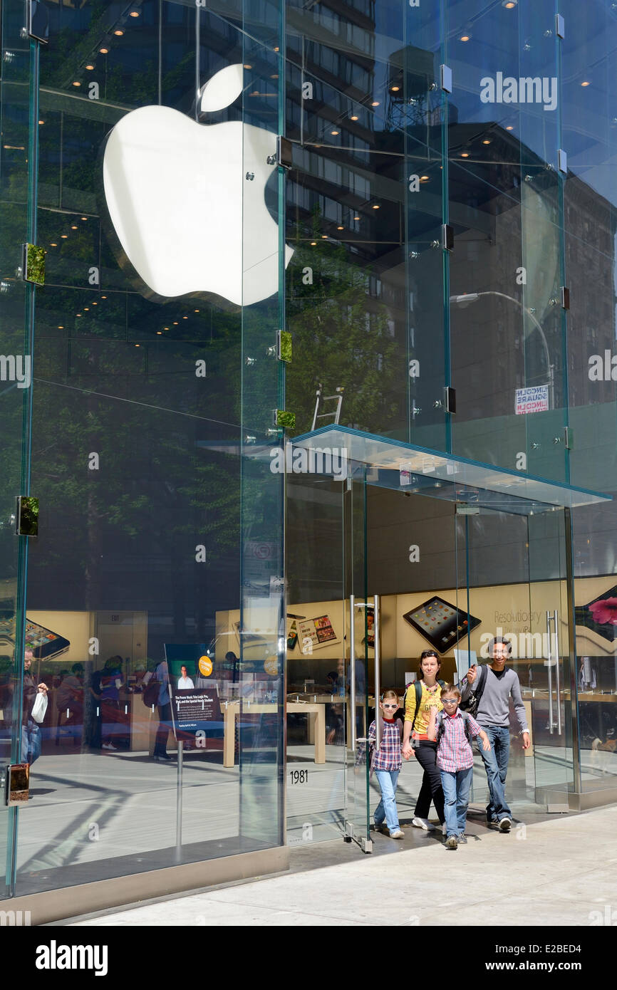 Usa New York Manhattan Apple Store On 59th Street High-Res Stock Photo -  Getty Images