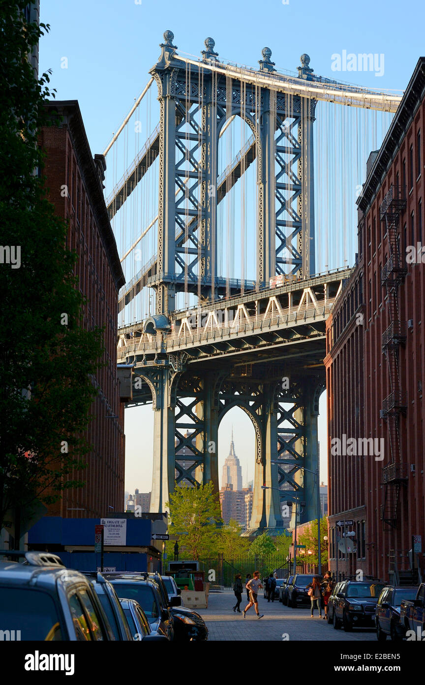 Dumbo neighbourhood hi-res stock photography and images - Alamy