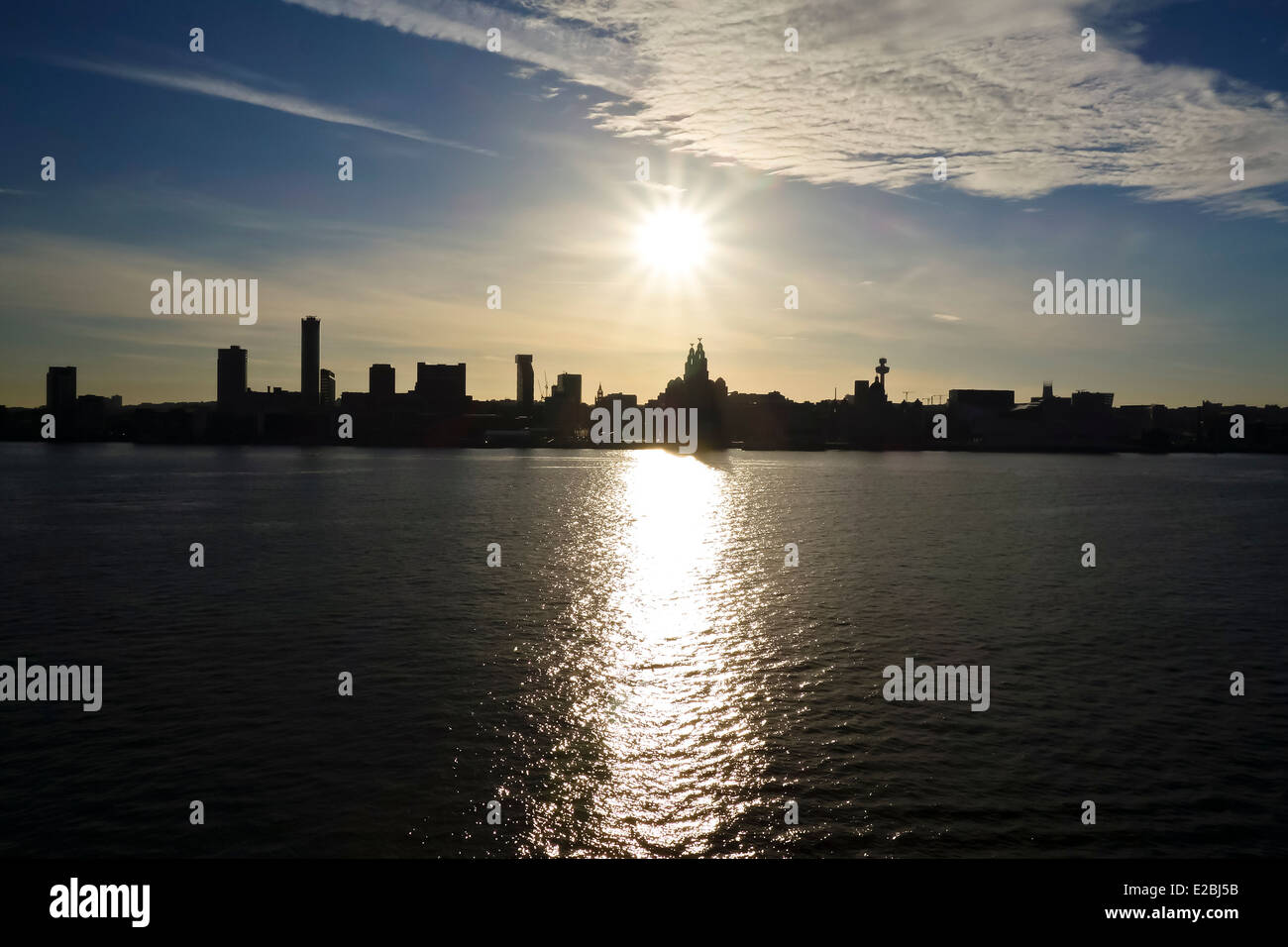 Dawn over the river Mersey and Liverpool skyline Stock Photo