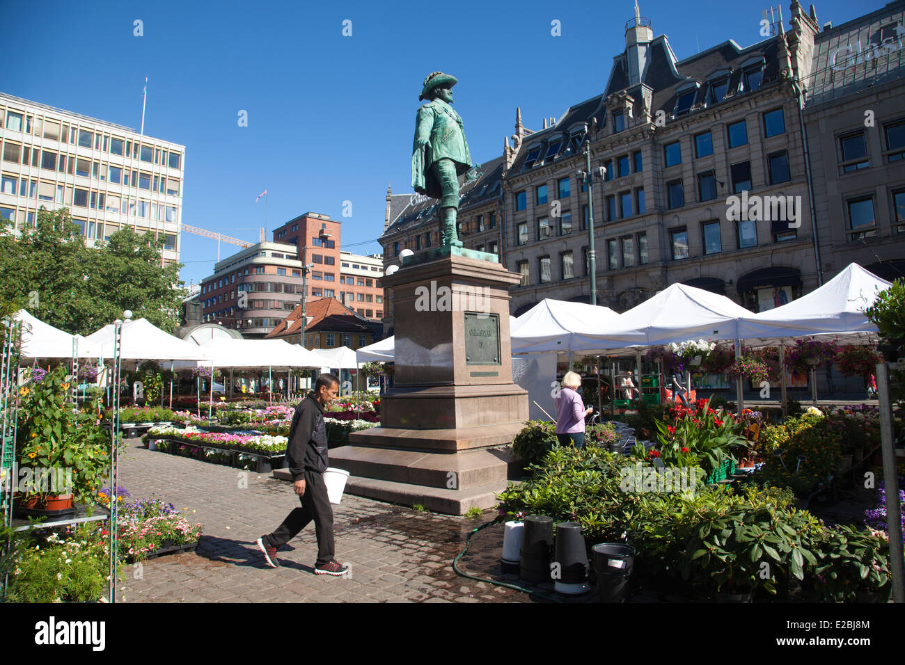 Oslo Flower Market, Stortorvet Square, Oslo, Norway Stock Photo - Alamy