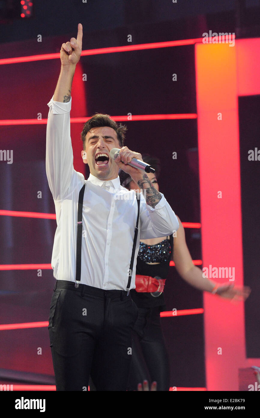 Hedley's lead singer Jacob Hoggard performs at the 2014 MuchMusic Video