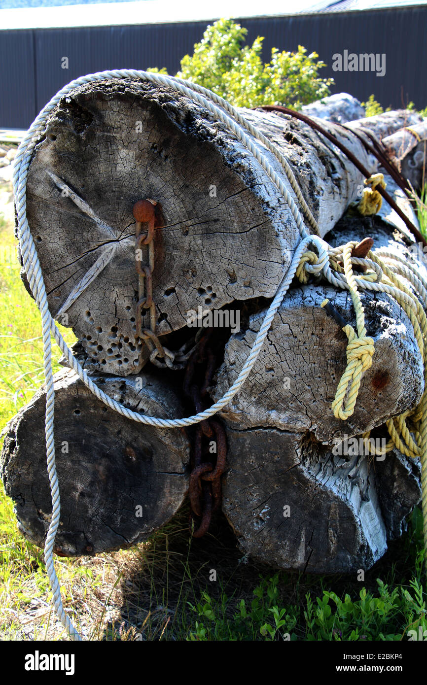 Docking bumpers High Resolution Stock Photography and Images - Alamy