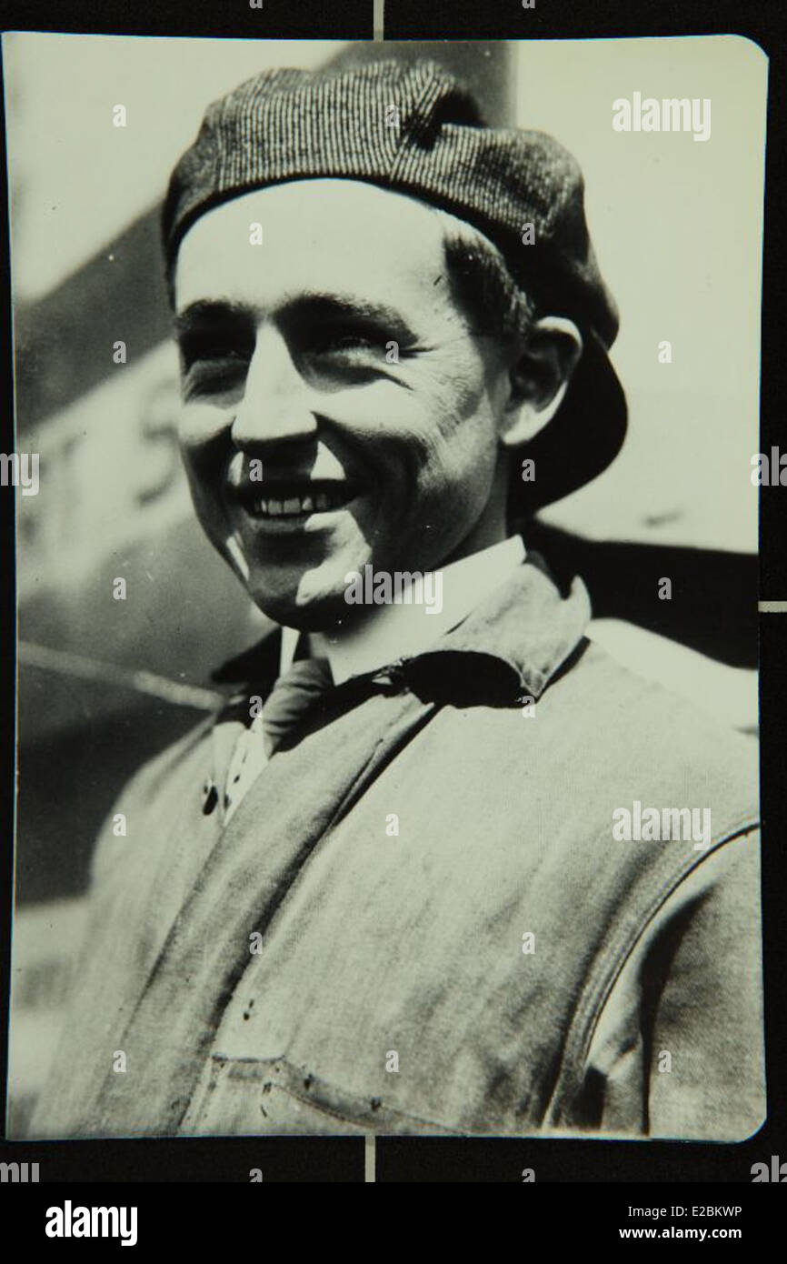 A.R. Smith, also known as Art Smith, was a pioneering air mail pilot ...