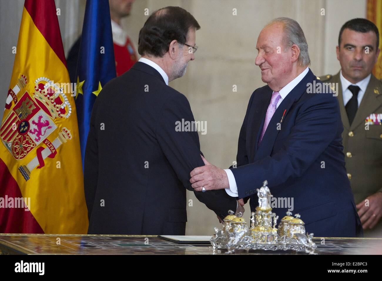 Madrid Spain 18th June 2014 King Juan Carlos Of Spain Signs The Act madrid-spain-18th-june-2014-king-juan-carlos-of-spain-signs-the-act