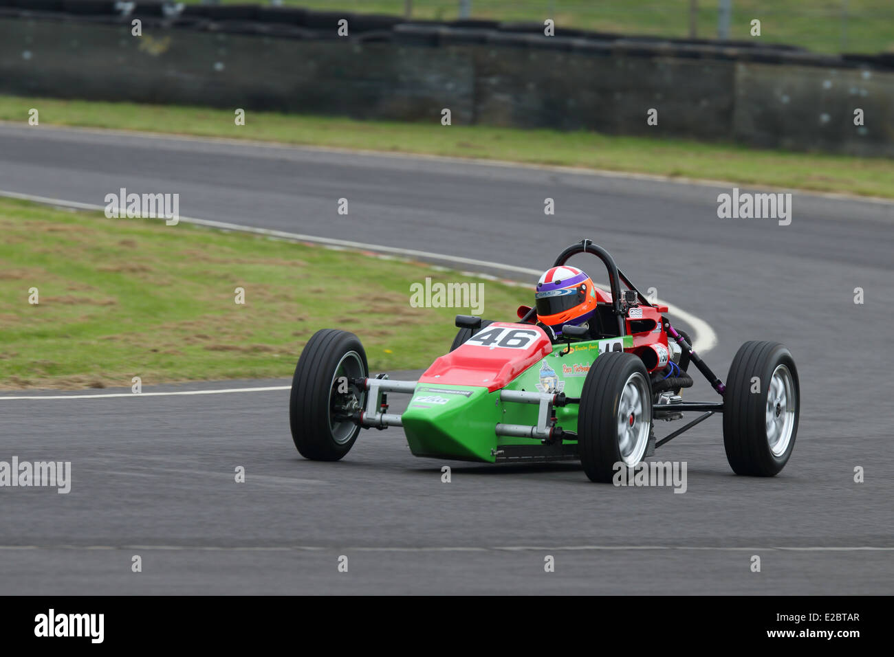 Cars racing at Castle Combe Circuit Stock Photo - Alamy