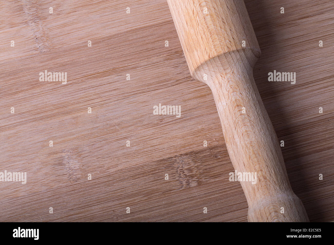battledore on a cutting board (bamboo Stock Photo - Alamy