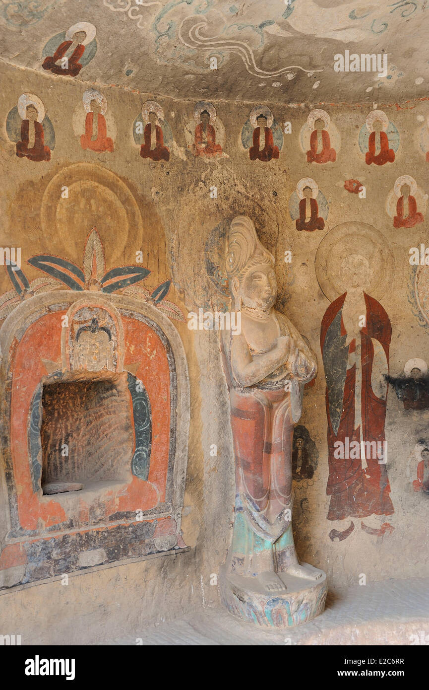 China, Gansu, Bingling Si caves, Painted and sculpted Buddhas (Tang dynasty) Stock Photo