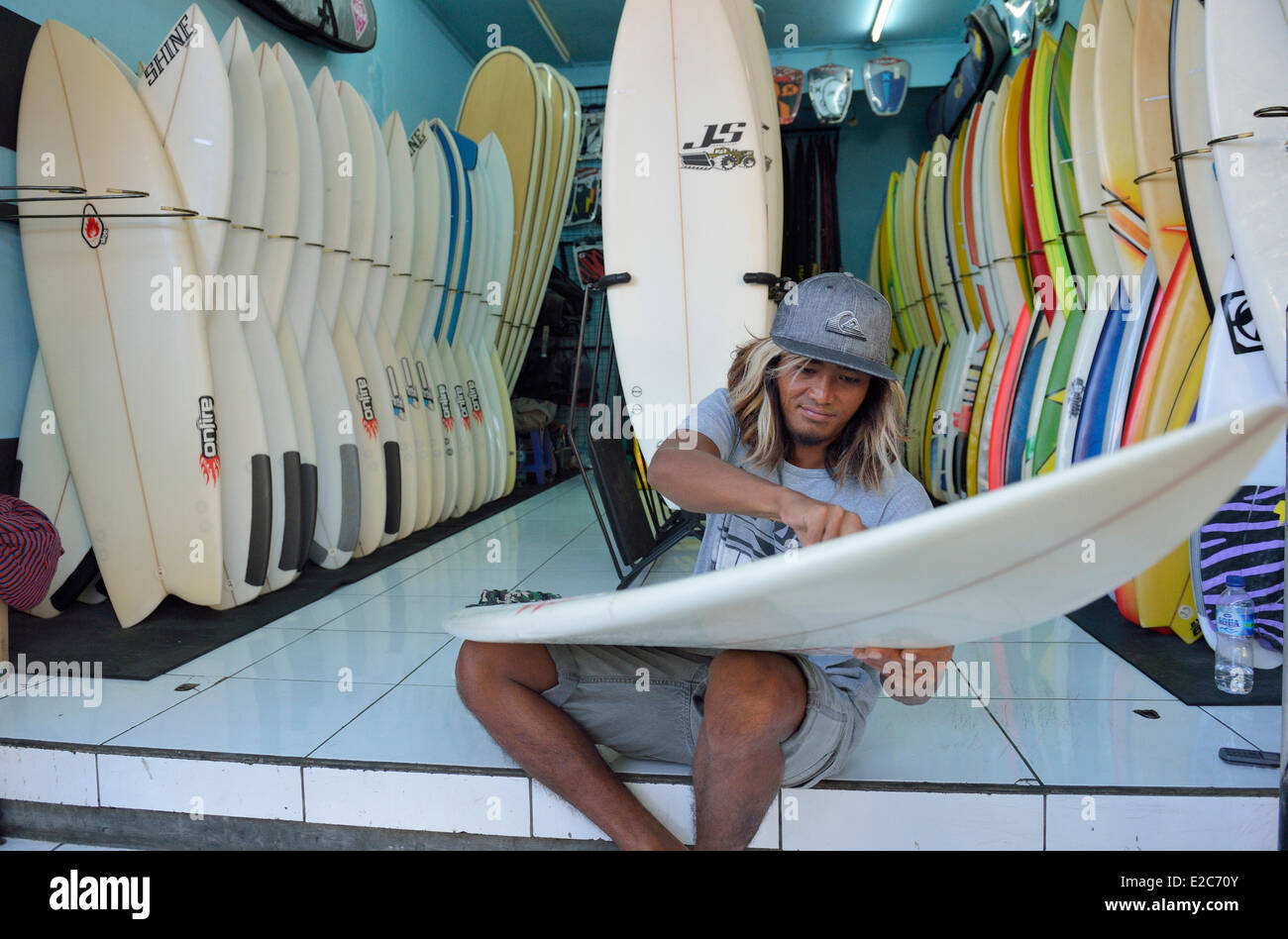 Indonesia, Bali, Legian, surf shop Stock Photo Alamy