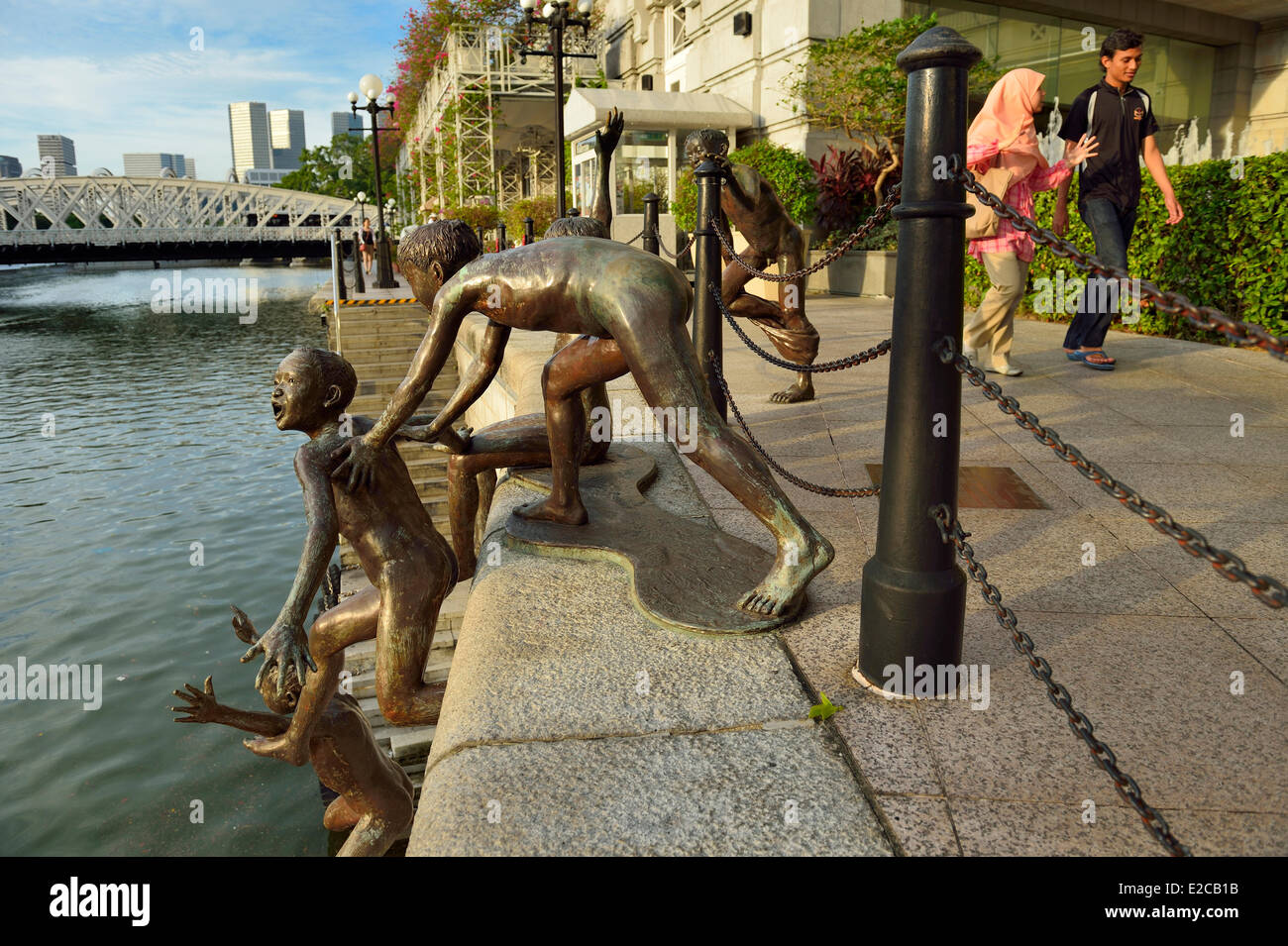 Singapore, Boat Quay, sculpture called The First Generation by the sculptor Chong Fah Cheong Stock Photo