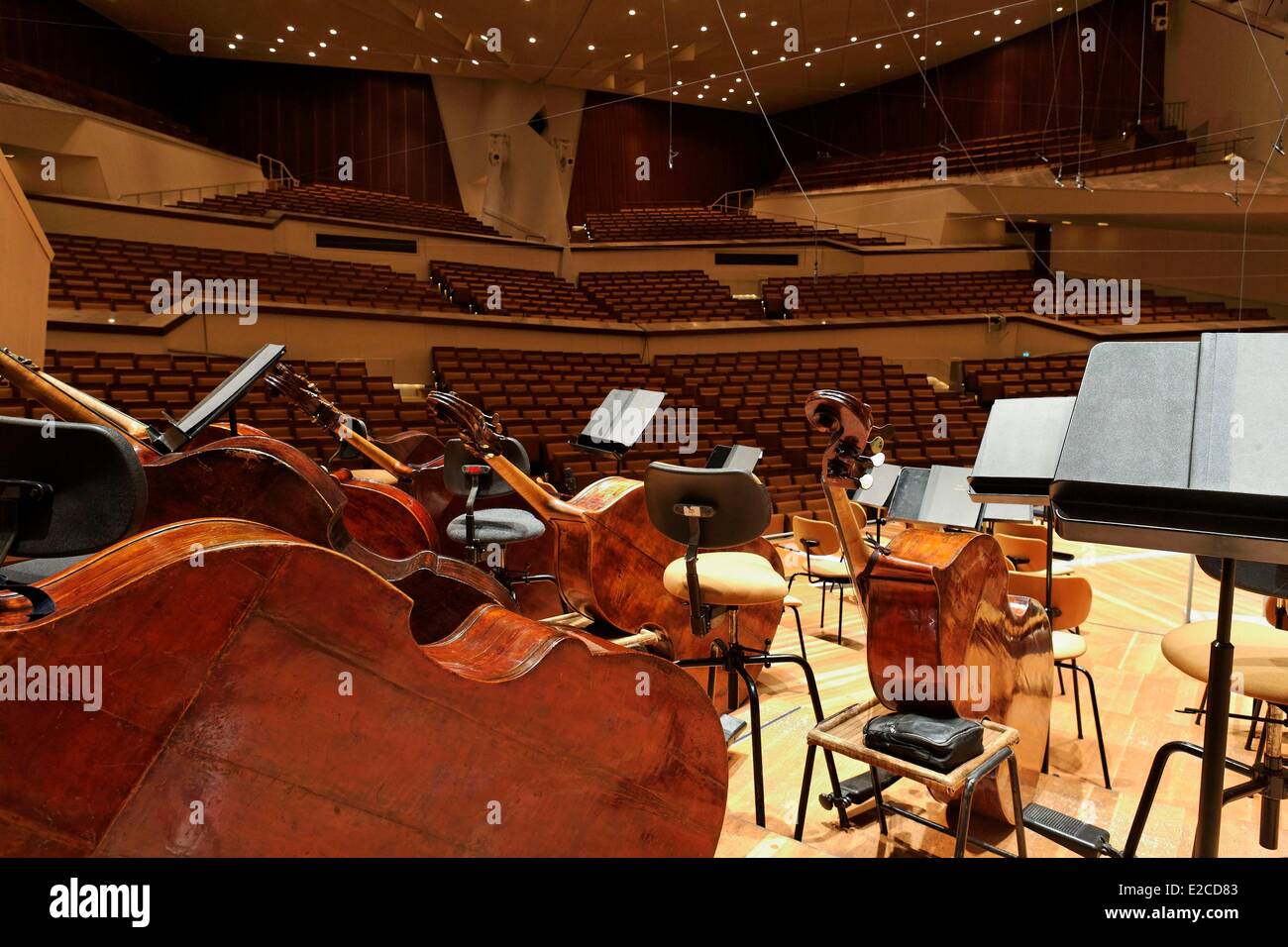Berlin philharmonic concert hall hi-res stock photography and images