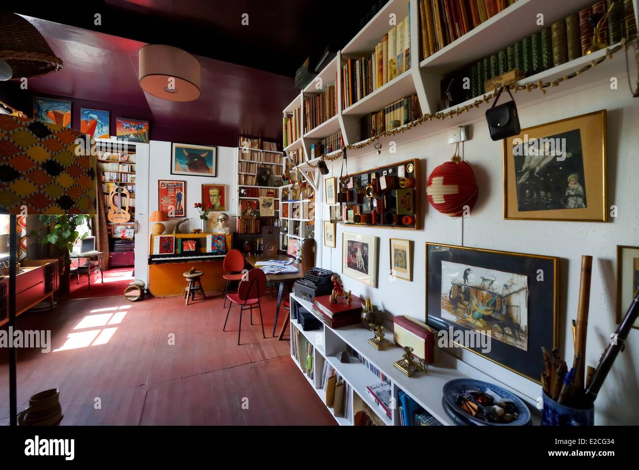 France, Paris, Cite Veron at 94 Boulevard de Clichy, Boris Vian's flat and all its intimate objects Stock Photo