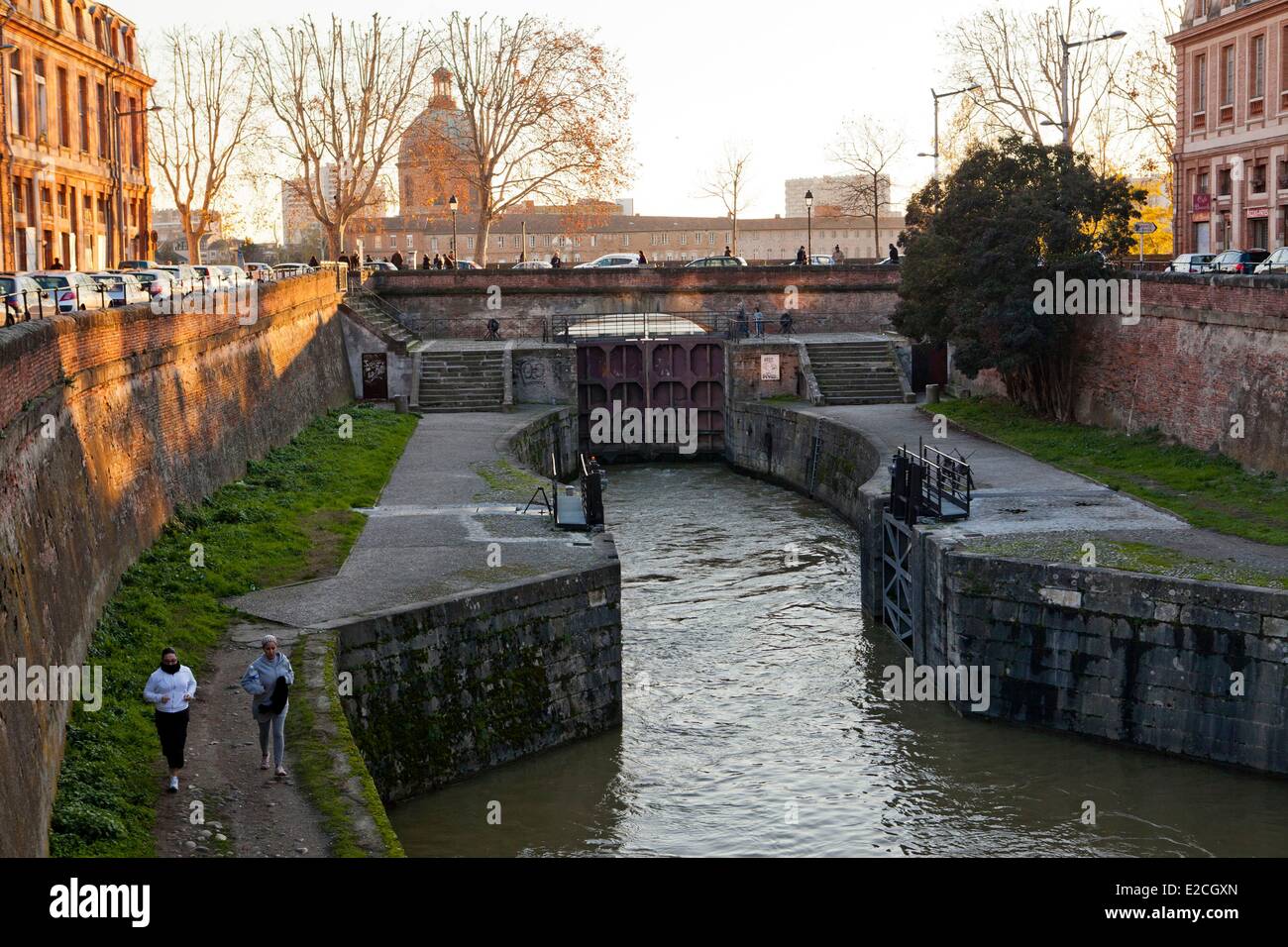 France, Haute Garonne, Toulouse, canal de Brienne, St Pierre double lock of the Brienne Canal Stock Photo
