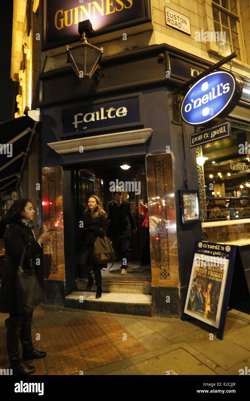 United Kingdom, London, Saint Pancras, famous O'Neills pub at night
