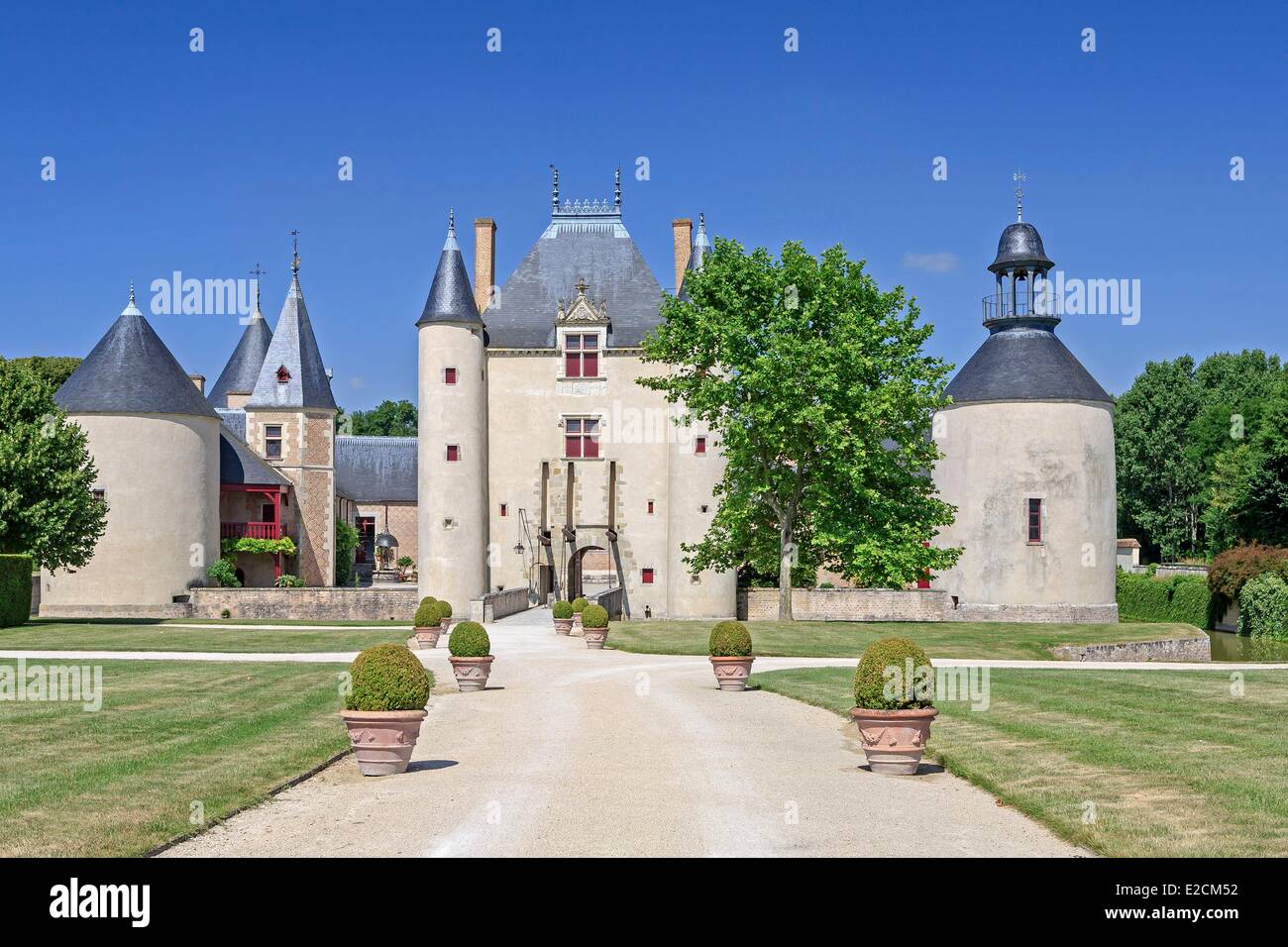 France Loiret Loire Valley Chilleurs aux Bois the castle of Chamerolles main entrance with drawbridge Compulsory mention: Stock Photo