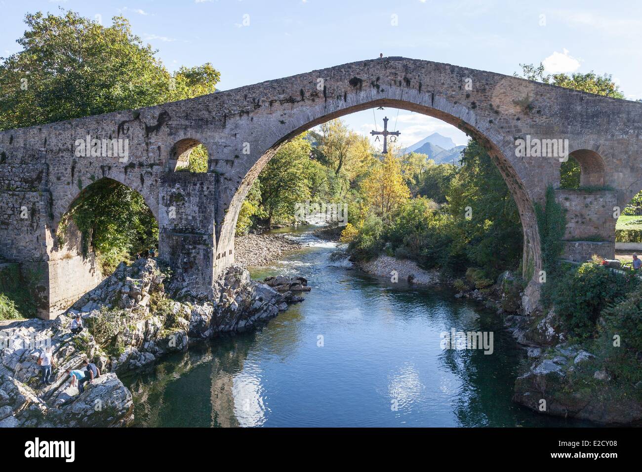 Spain province of Asturias Cangas de Onis Picos de Europa national Park the Roman bridge over the Sella and the Cross of Victory Stock Photo