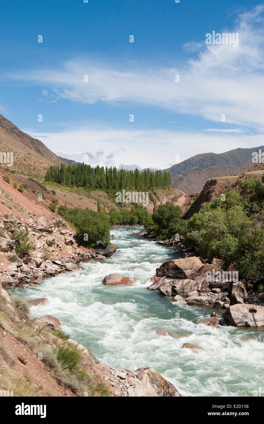 Kyrgyzstan Naryn Province Kyzyl Oy Kyzyl Oy river and rocks in Kyzyl Oy valley Stock Photo