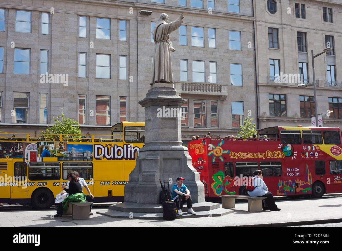 Ireland Dublin O'Connell Street Theobald Mathew statue Stock Photo Alamy