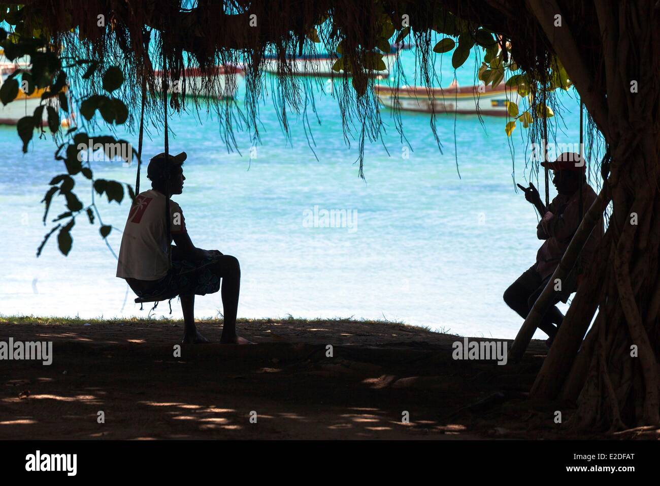 Mauritius, Riviere du Rempart district, Cap Malheureux, fishermen in