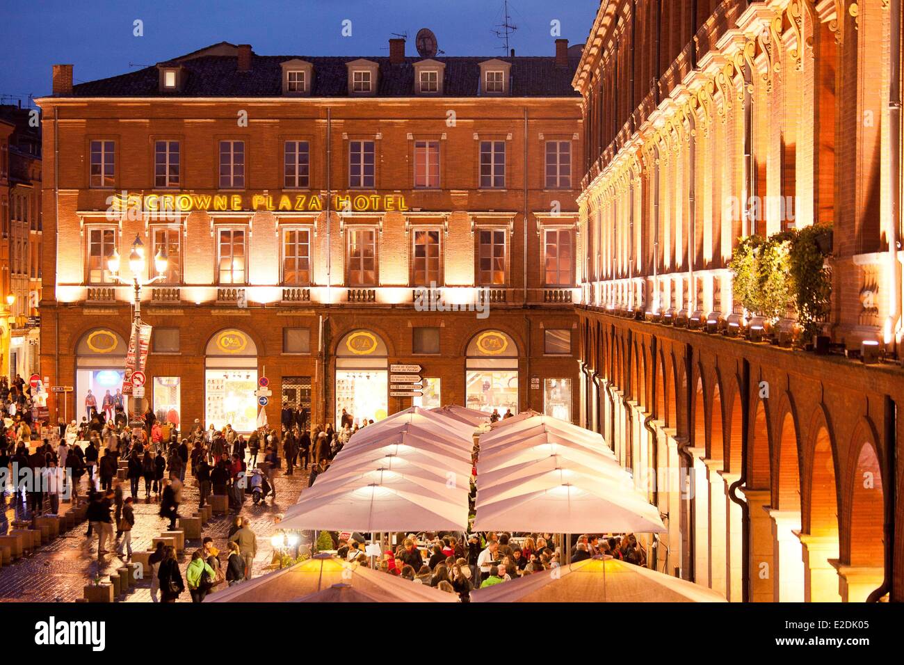 France, Haute Garonne, Toulouse, the Capitol square at night Stock