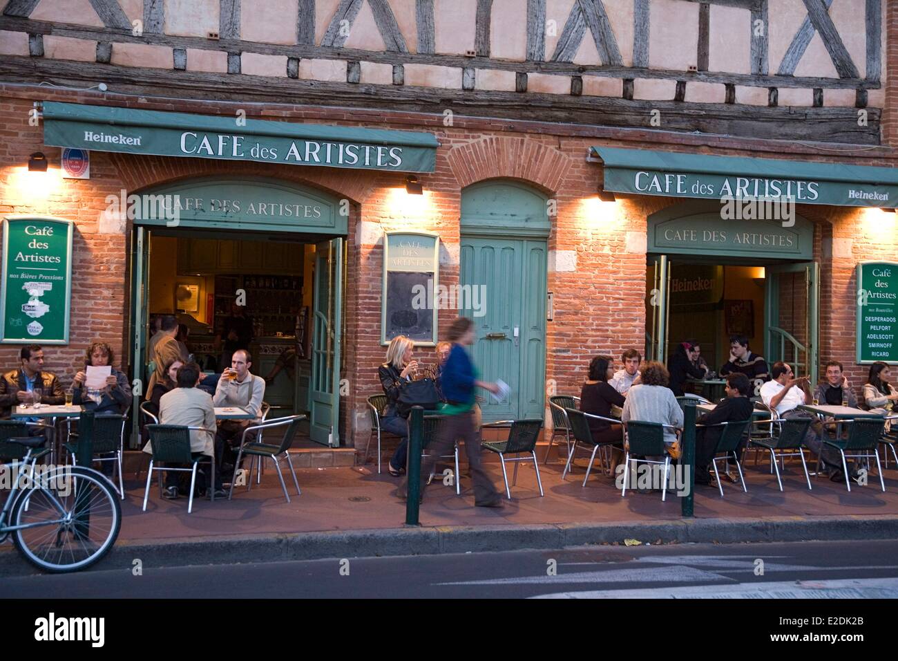 France Haute Garonne Toulouse Cafe des Artistes on Daurade bank (Garonne river) Stock Photo