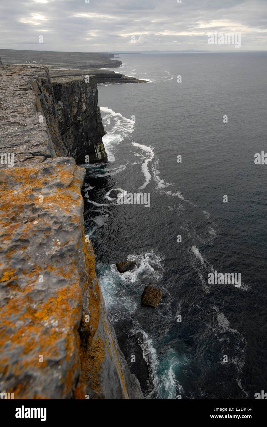 Inishmor Cliffs Ireland County Galway Aran Islands Inishmore cliffs and Atlantic Ocean ...