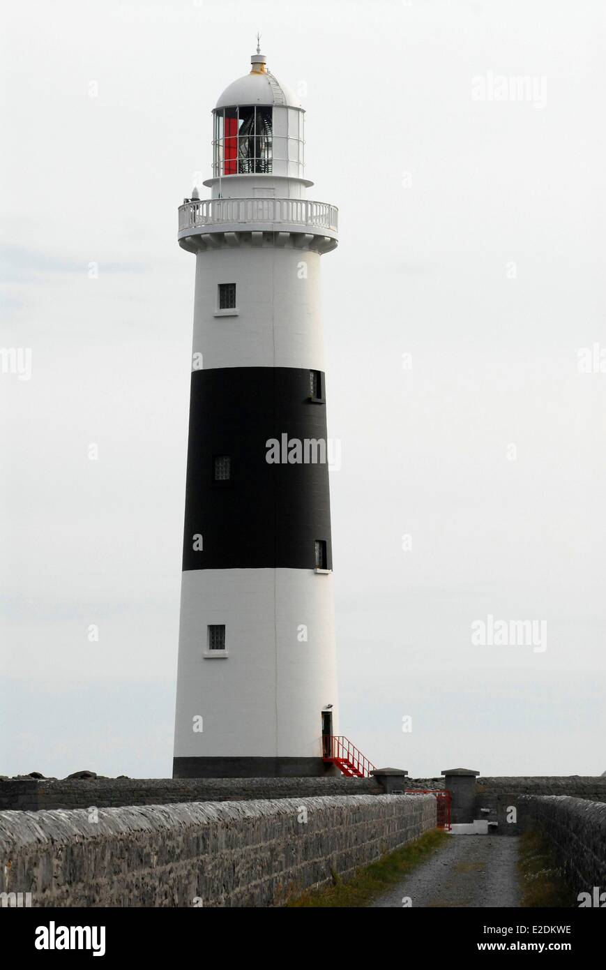 Inisheer lighthouse hi-res stock photography and images - Alamy