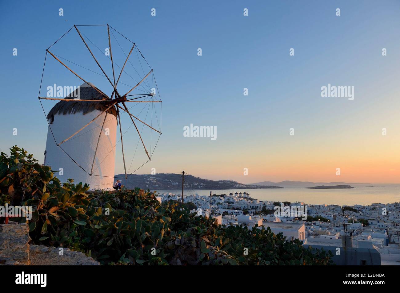 Greece Cyclades islands Mykonos island Chora (Mykonos town) windmill overlooking the old town and the five mills (Kato Milli) Stock Photo