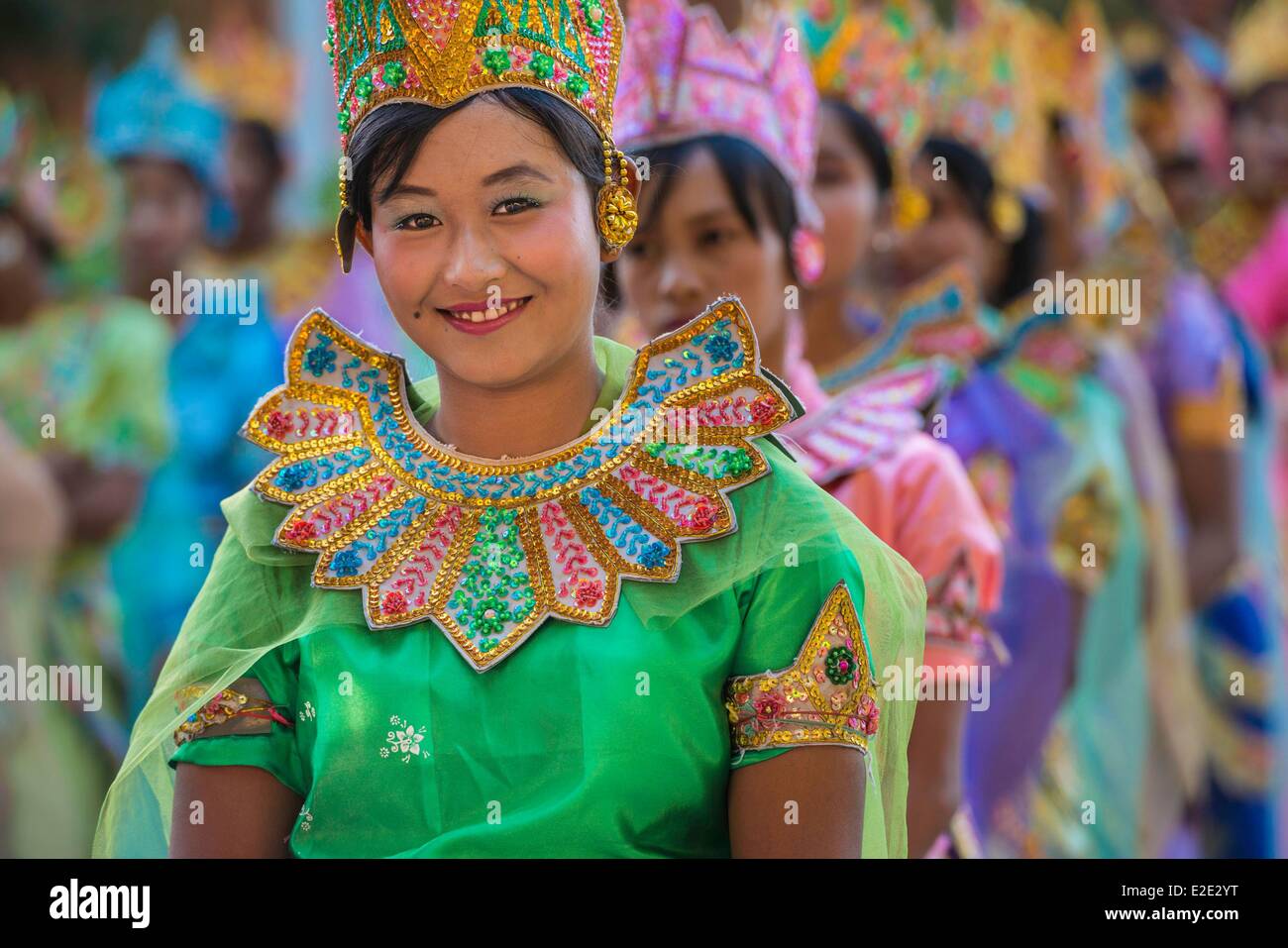 Myanmar (Burma) Mandalay division Bagan Old Bagan New Golden Palace traditional dancer Stock Photo