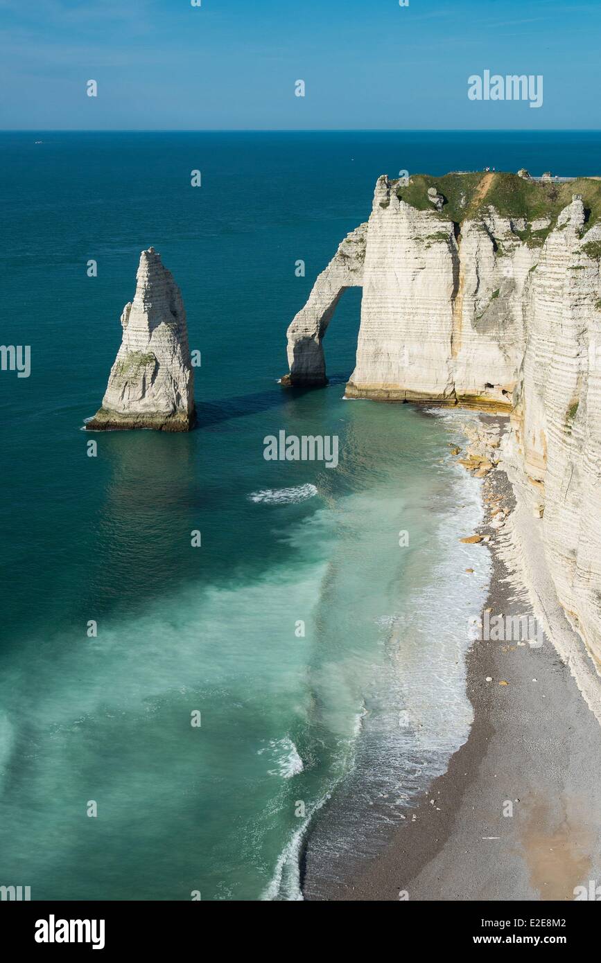 Coast etretat aiguille rock hi-res stock photography and images - Alamy