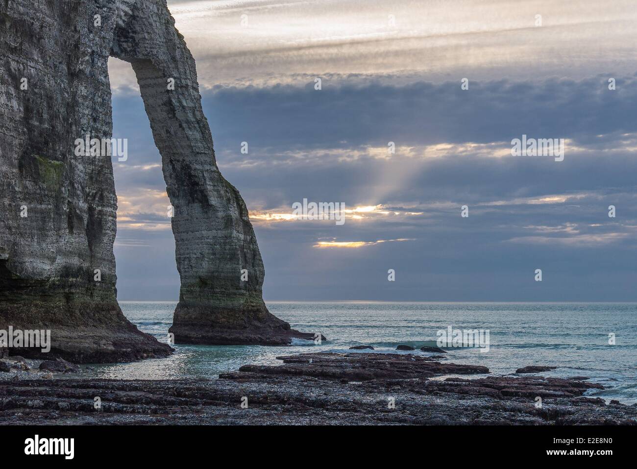France, Seine Maritime, Etretat, the beach, arch of Aval cliff at low ...