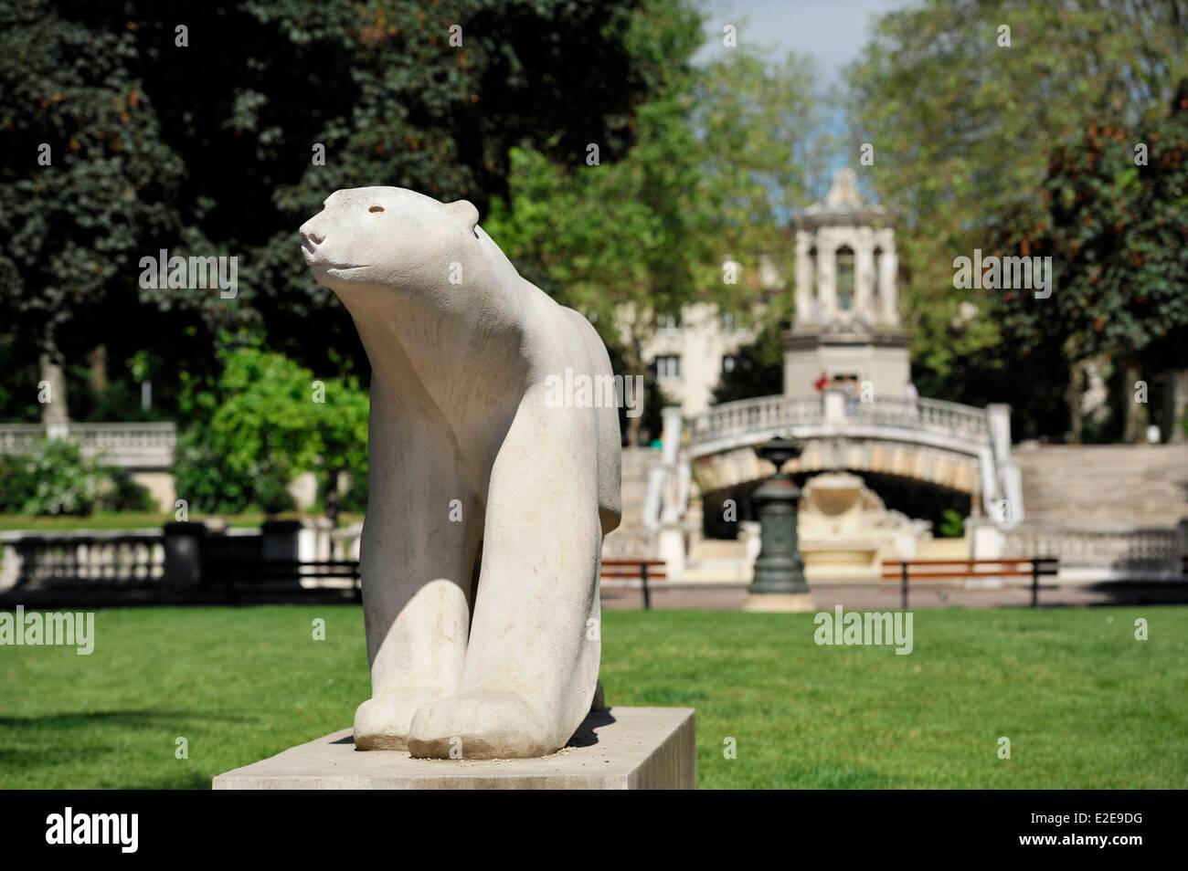 France, Cote d'Or, Dijon, Darcy garden, Ours Blanc made of white marble