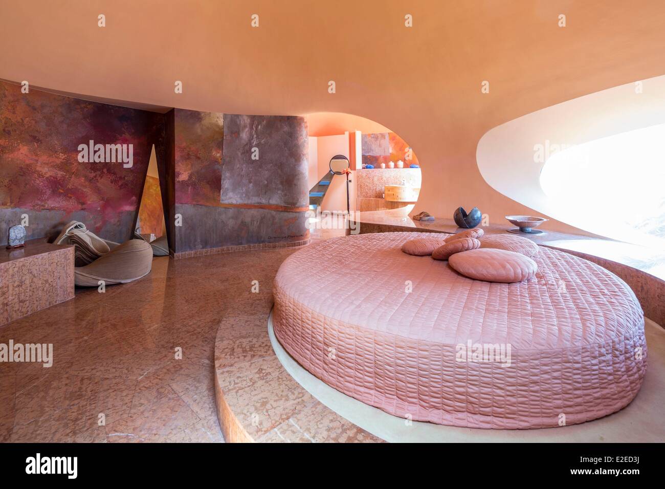 France, Alpes Maritimes, Theoule sur Mer, Palais Bulles by architect Antti  Lovag, home of Pierre Cardin his bedroom Stock Photo - Alamy