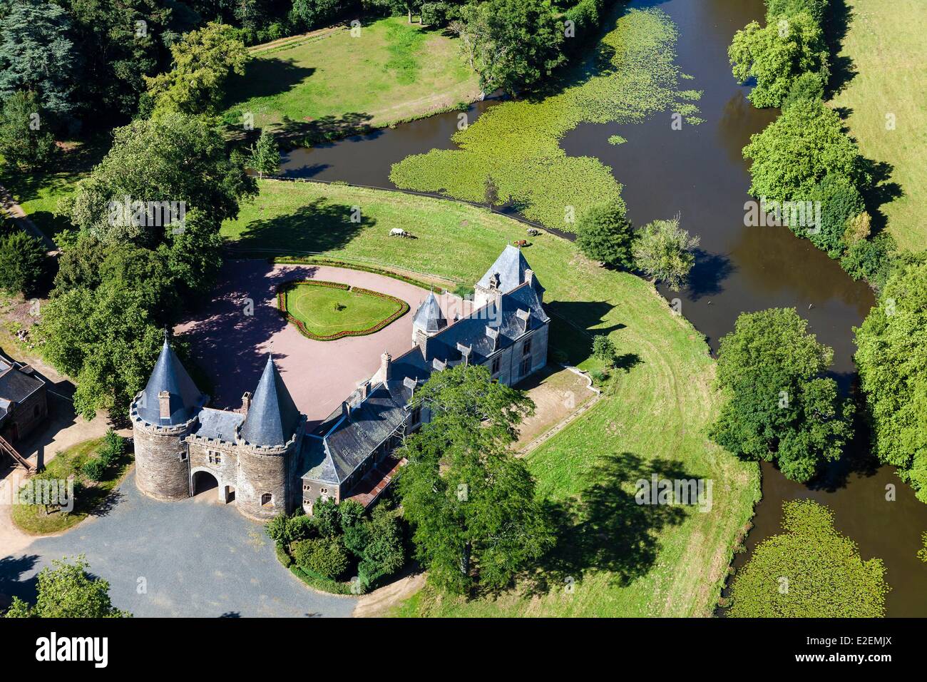 France, Maine et Loire, Geste, Chateau Le Plessis (aerial view) Stock Photo