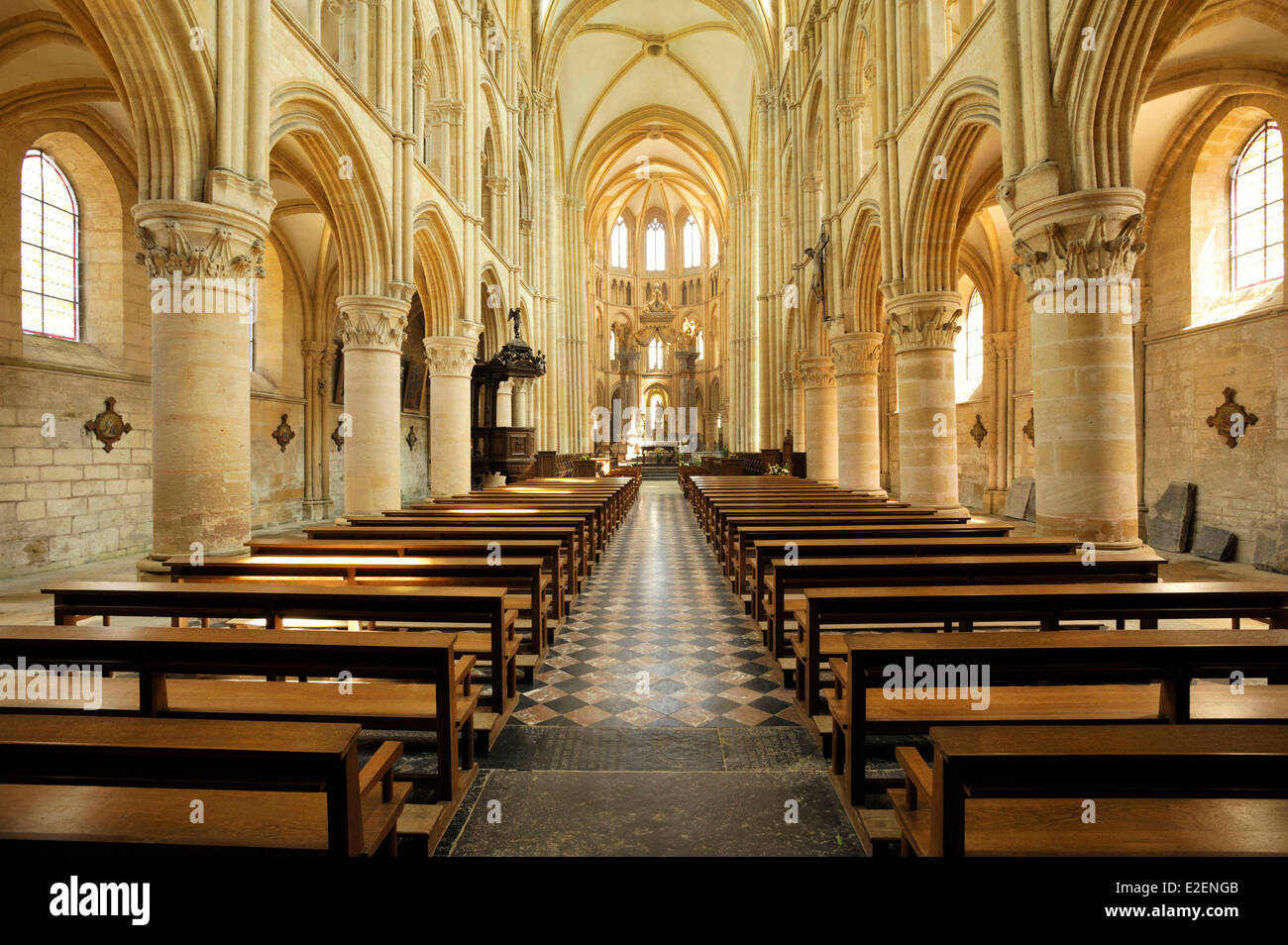 France, Ardennes, Mouzon, Abbey Church of Our Lady, central nave Stock ...