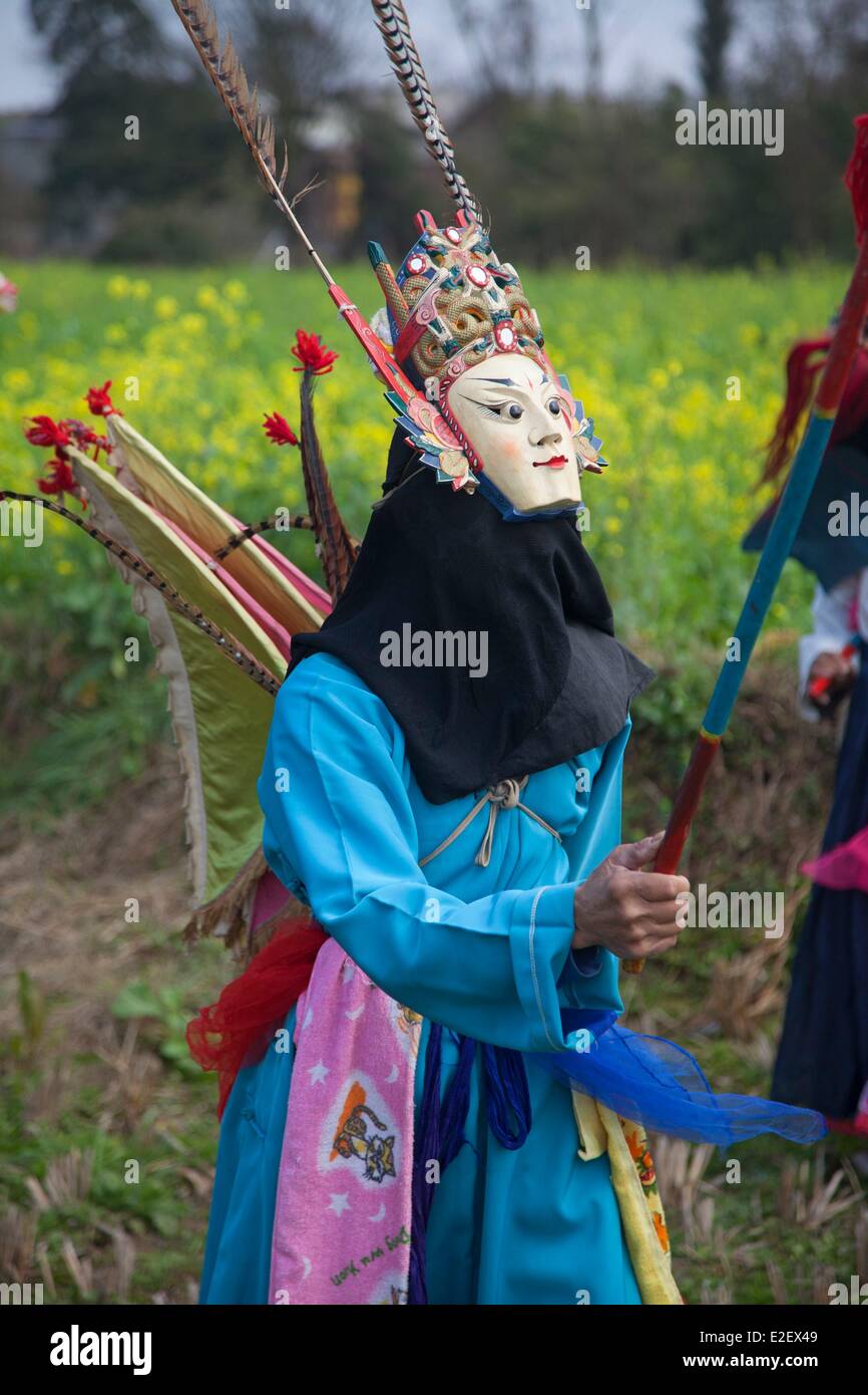 China, Guizhou province, Zhouguan, DiXi, or Ground Opera, the Living fossil of the Opera, in the fields Stock Photo