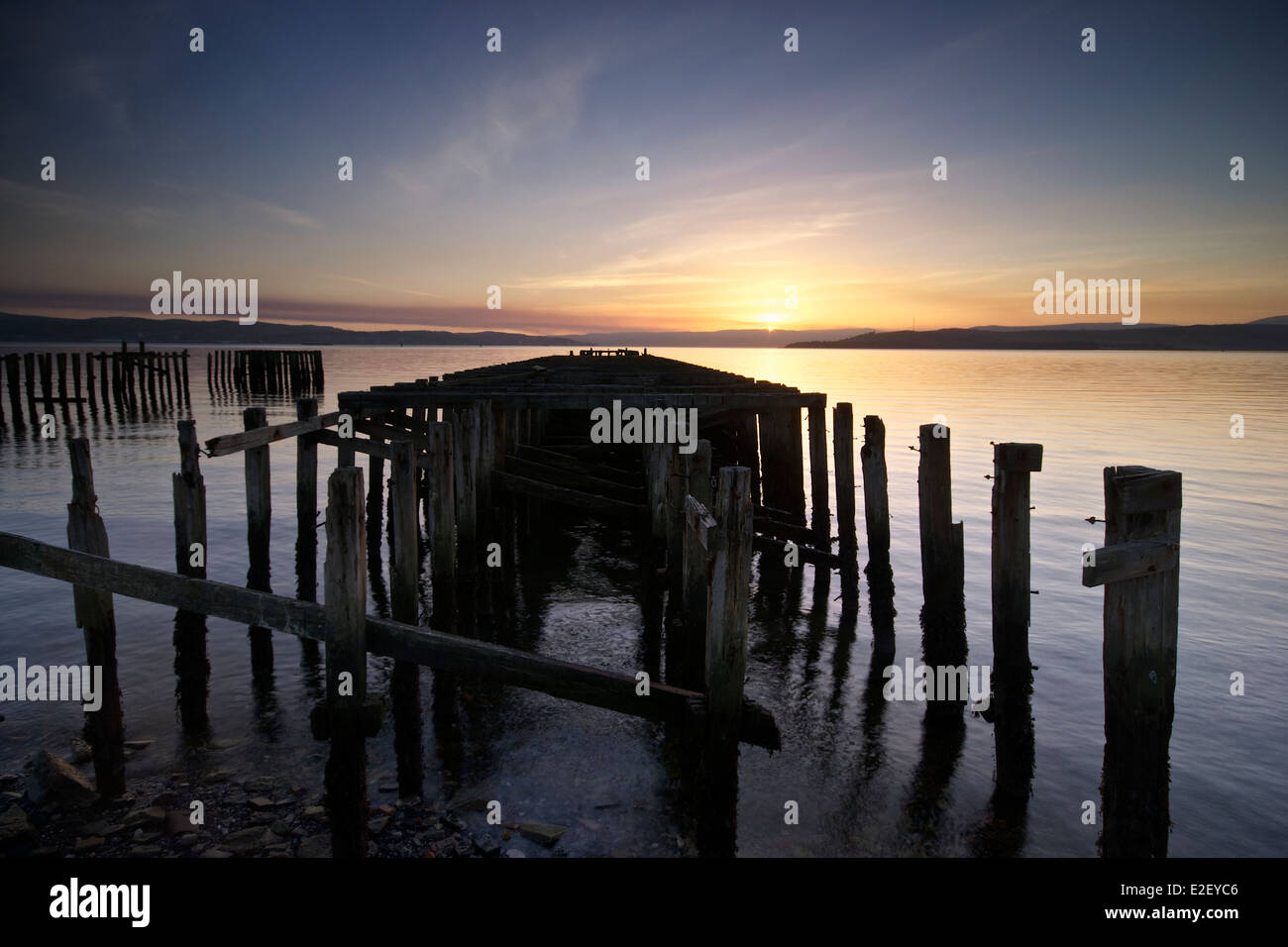 Sunset at craigendoran pier hires stock photography and images Alamy