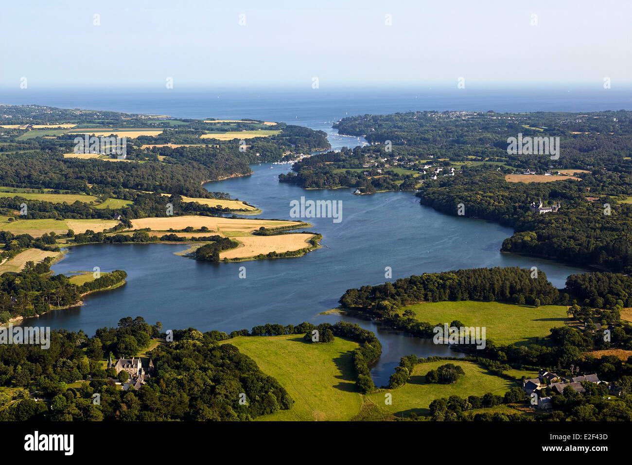 France, Finistere, Nevez, The Aven river (aerial view) Stock Photo