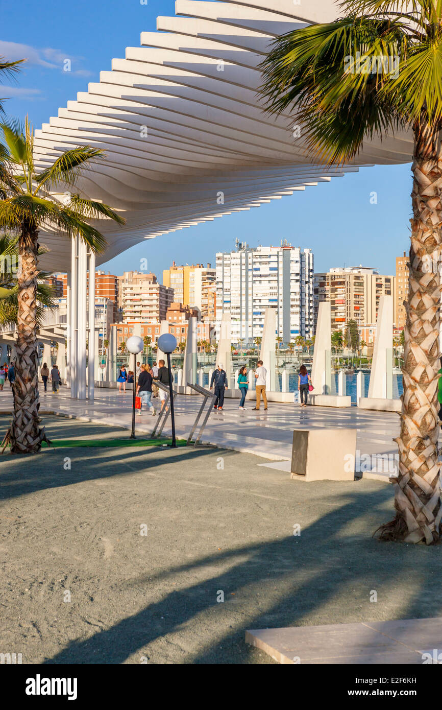 El Palmeral de las Sorpresas waterfront promenade at the harbour