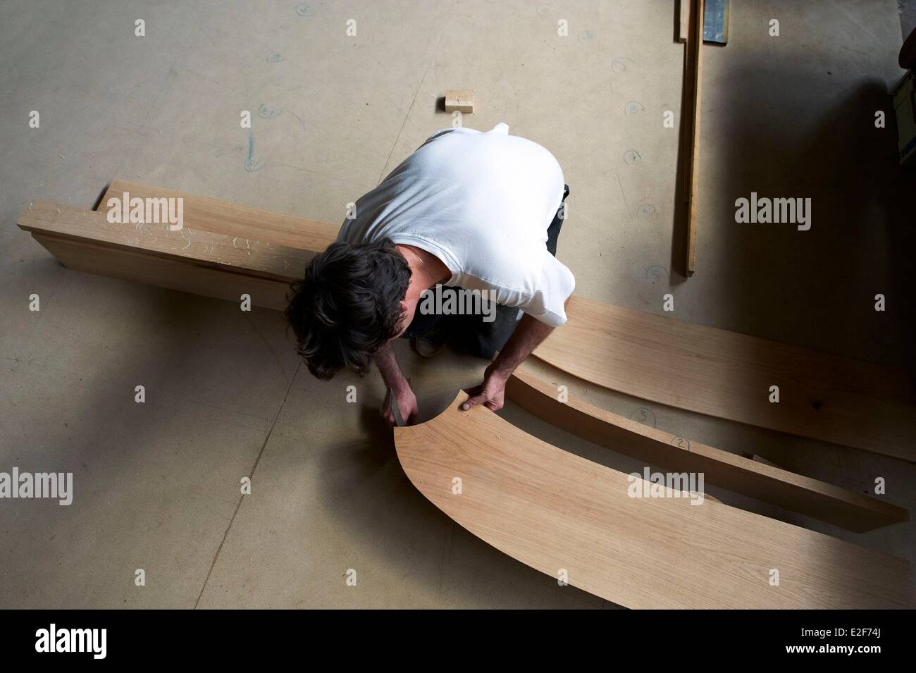 France, Haute Garonne, Blagnac, Pascal Dauriac journeyman carpenter in his workshop, creating a staircase Stock Photo