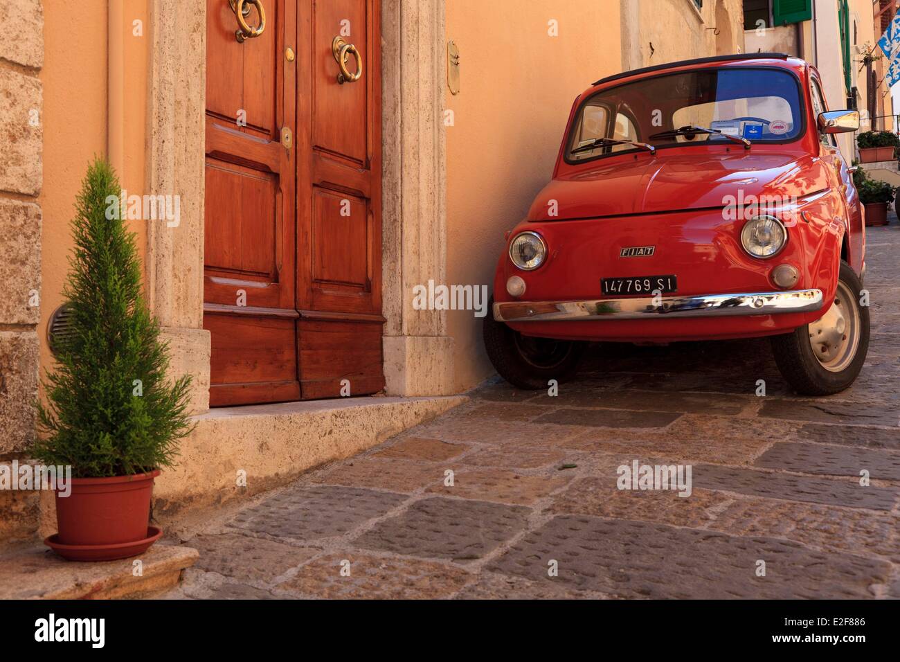 Italy, Tuscany, Val di Chiana, Montepulciano, Fiat 500 Stock Photo