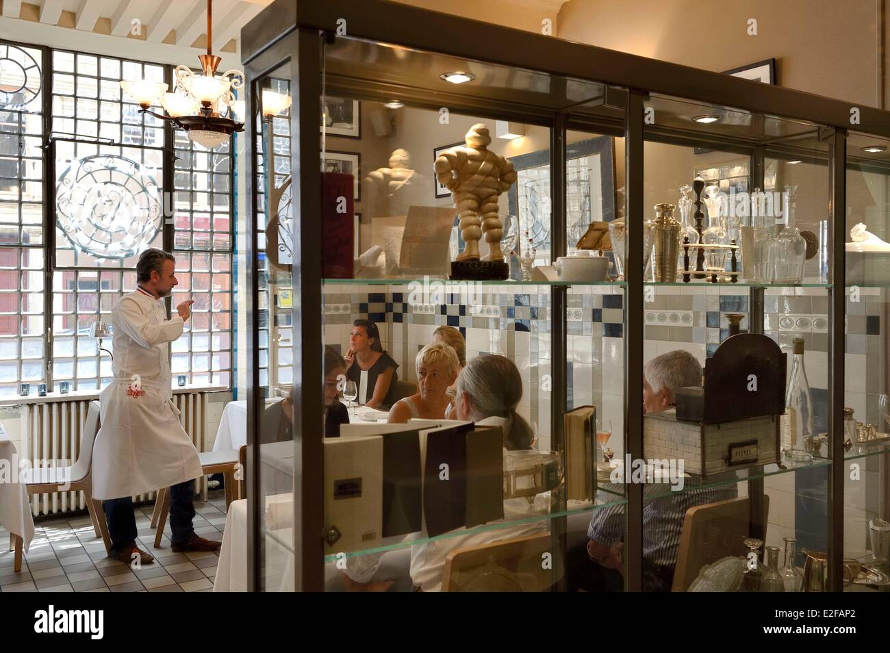 France, Rhone, Lyon, restaurant La Mere Brazier founded in 1921 by Eugenie Brazier, Mathieu Viannay two Michelin stars Chef Stock Photo