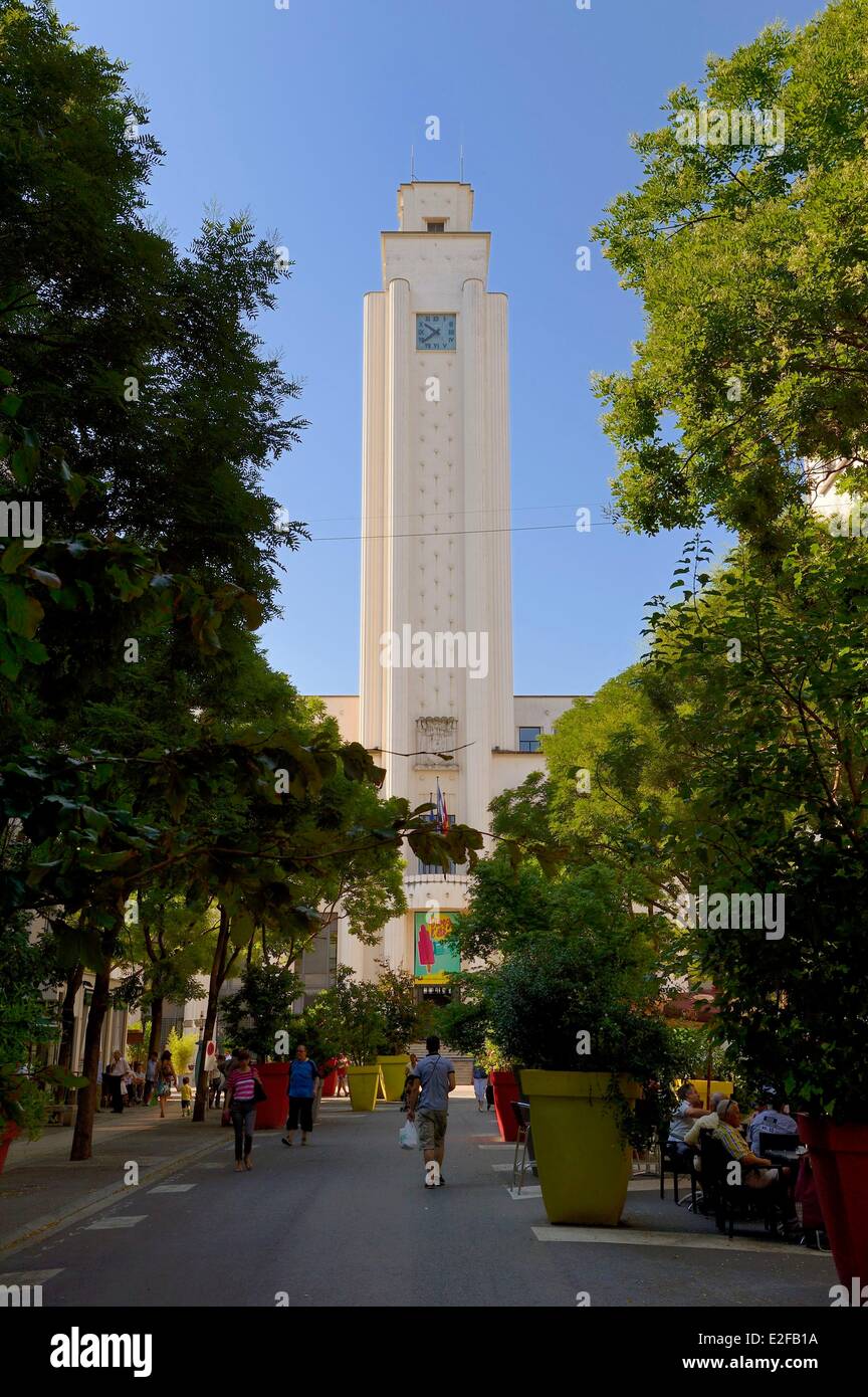 France Rhone Villeurbanne architectural ensemble of the gratte-ciel (skyscrapers) built from 1927 to 1934 the city hall at the Stock Photo